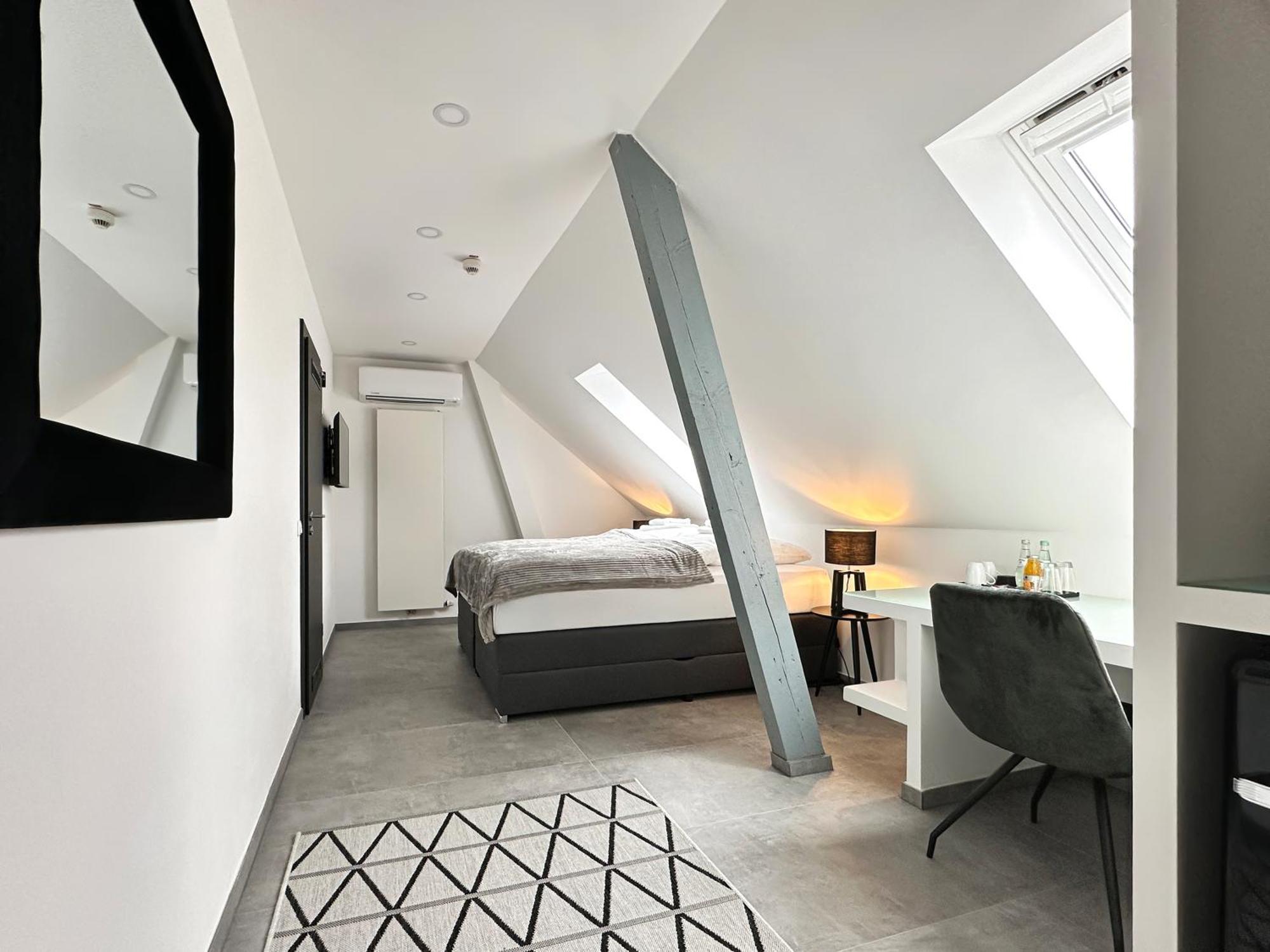 Si-View Doppelzimmer Siegen Zimmer 15 - Hotel Экстерьер фото