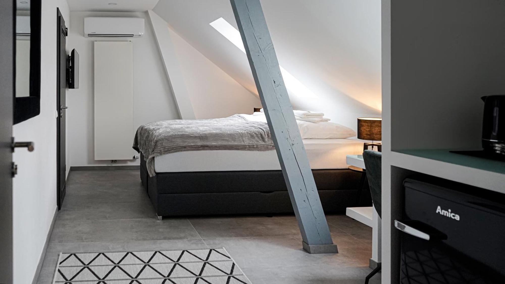 Si-View Doppelzimmer Siegen Zimmer 15 - Hotel Экстерьер фото
